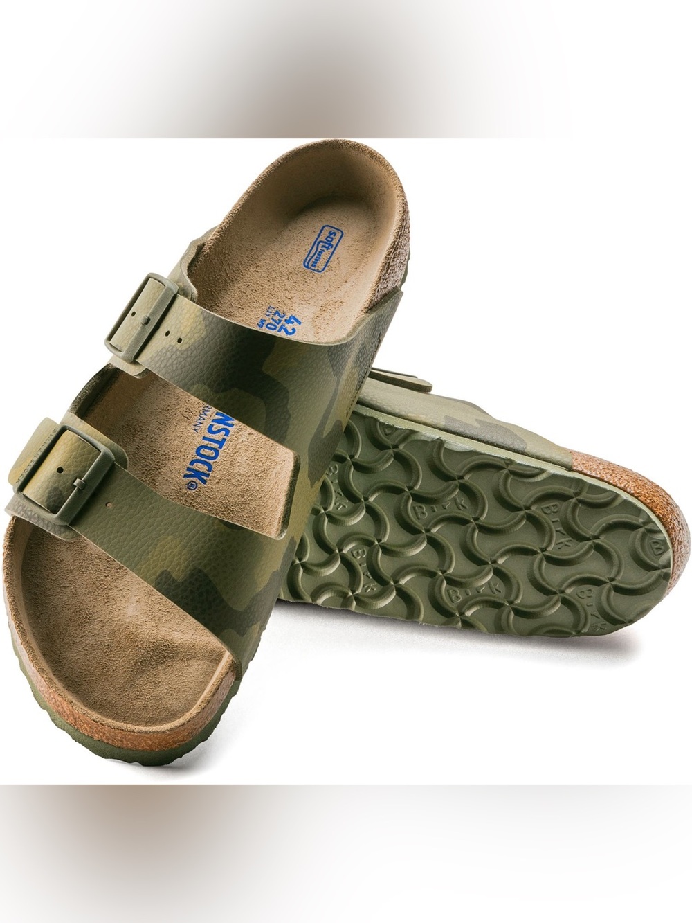 nwt Birkenstock Arizona Two-Strap Camo slides Sandals - Olive unisex M9 W11